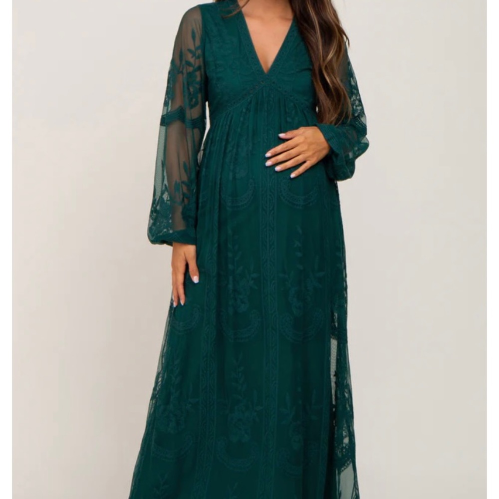 Green maxi maternity dress! Worn once to a wedding! Perfect condition!